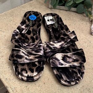 Rachel Zoe brand size 10 slip on sandals- brand new